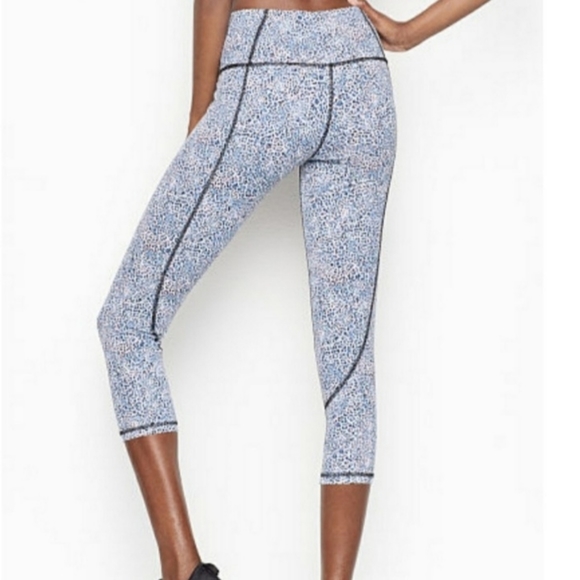 VS Sport Cropped Leggings - Picture 2 of 6